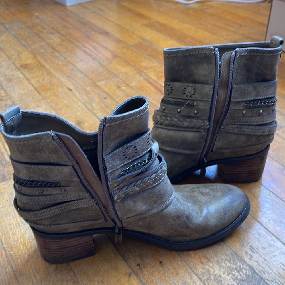 Light Brown Booties - image 3